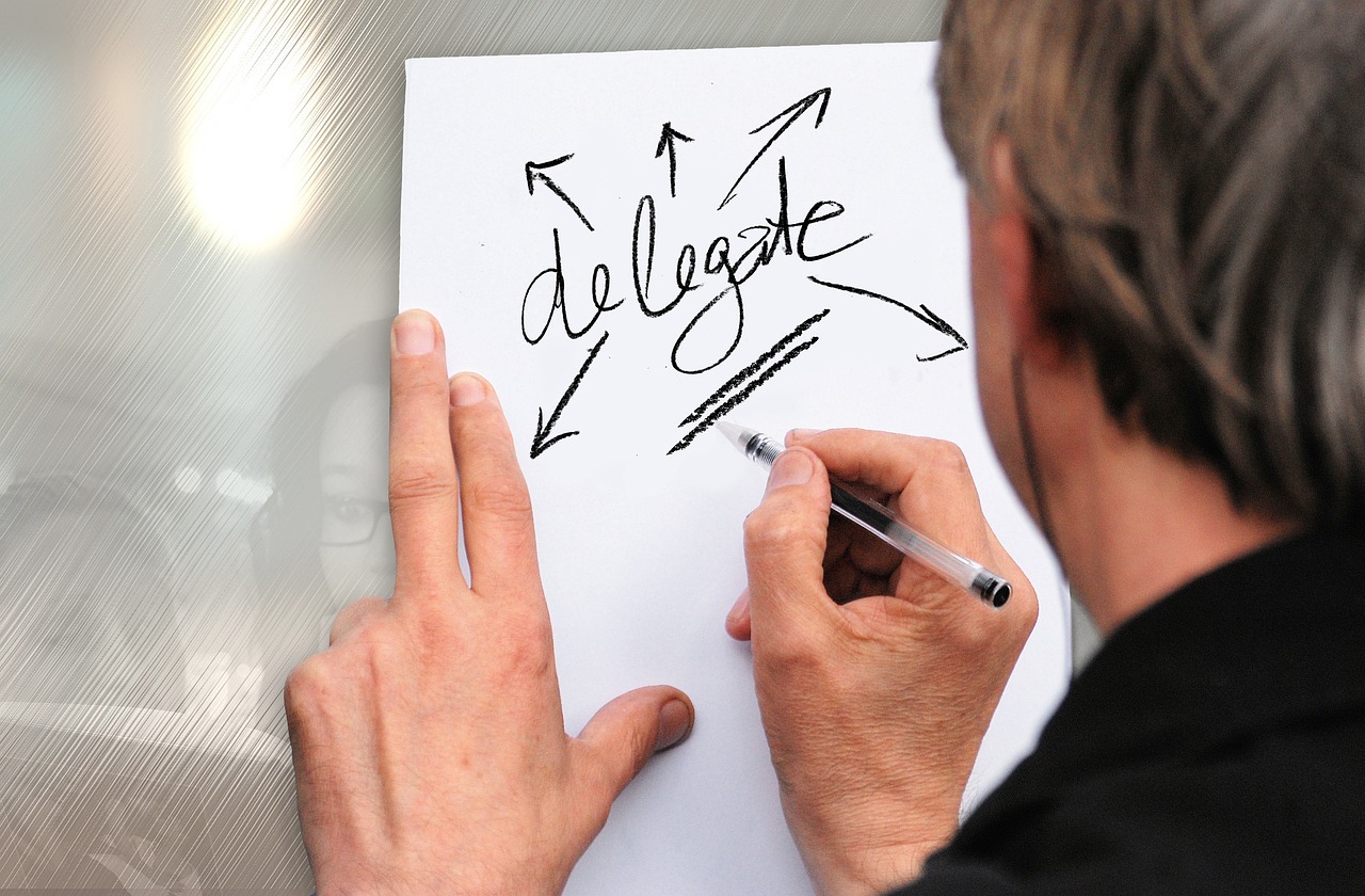 Pourquoi déléguer est-il si difficile pour les entrepreneurs et comment y remédier ? découvrez les meilleures pratiques de la délégation pour améliorer l'efficacité et la productivité au sein de votre équipe.
