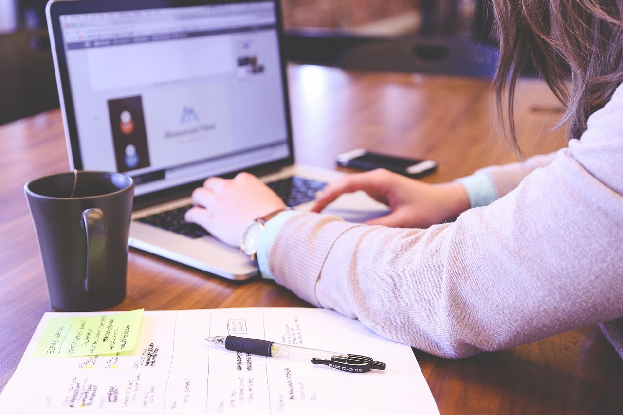 Quelles stratégies de communication digitale générent le meilleur retour sur investissement ? découvrez des stratégies de communication digitale efficaces pour maximiser votre retour sur investissement (roi) et optimiser la performance de vos campagnes en ligne.