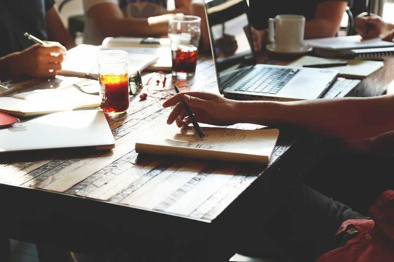 Linkedin c’est quoi en 2026 ? Le guide complet pour débutants